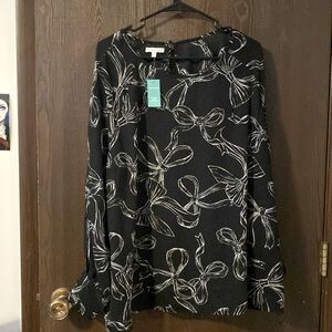 Maurice’s long sleeve blouse